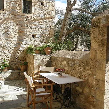 Telesilla Castle House Hotel *