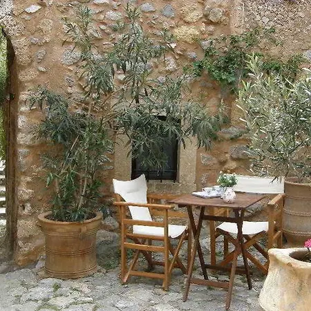 Telesilla Castle House Hotel *
