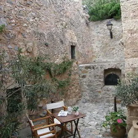 Telesilla Castle House Hotel *